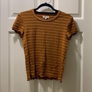 Ruffled short sleeved tee